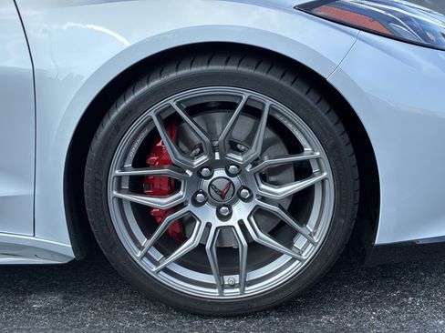 Used 2026 Chevrolet Corvette Z06 RWD image 7