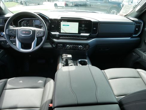 Used 2025 GMC Sierra 1500 SLT w/ SLT Premium Package AWD/4WD image 10