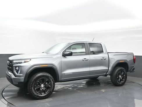 Used 2024 GMC Canyon Elevation w/ Convenience Package RWD image 2