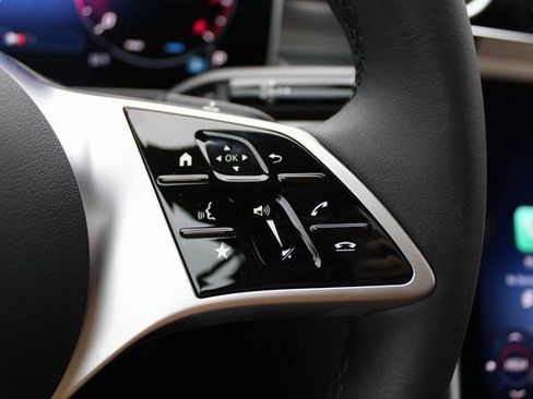 New 2025 Mercedes-Benz C 300 4MATIC Sedan image 18