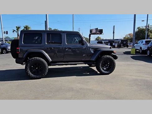 New 2025 Jeep Wrangler Sahara w/ Technology Group image 34