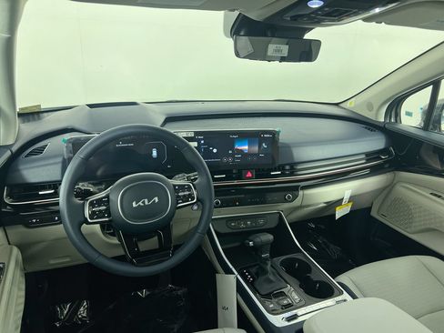 New 2026 Kia Carnival SX w/ SX Dark Edition Package FWD image 30