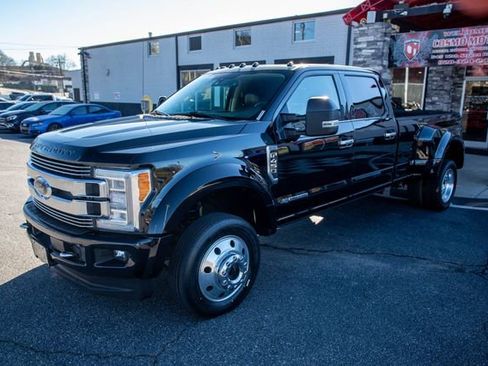 Used 2018 Ford F450 Limited image 3