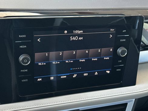 New 2026 Volkswagen Taos SE FWD image 16