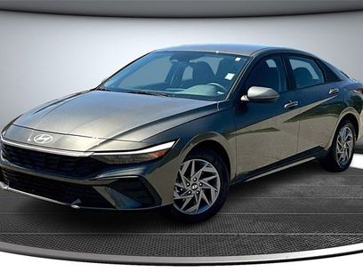 Used 2024 Hyundai Elantra SEL