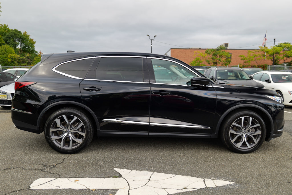 Used 2024 Acura MDX w/ Technology Package AWD/4WD image 8