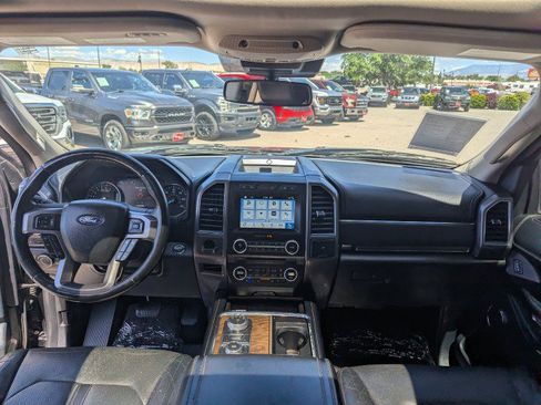 Used 2018 Ford Expedition Max Platinum AWD/4WD image 23