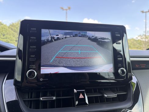 Used 2022 Toyota Corolla SE FWD image 7