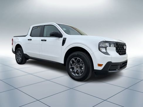New 2025 Ford Maverick XLT w/ XLT Luxury Package image 2