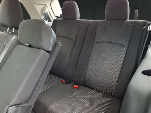 Used 2020 Dodge Journey SE w/ SE Popular Equipment Group FWD image 17
