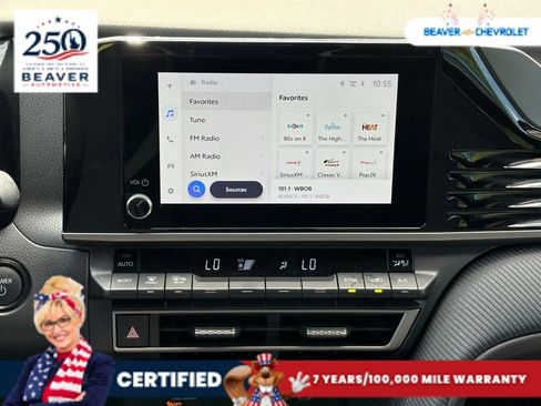 Used 2025 Toyota Camry SE FWD image 19