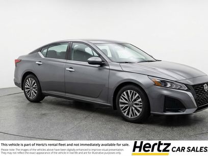 Used 2025 Nissan Altima 2.5 SV