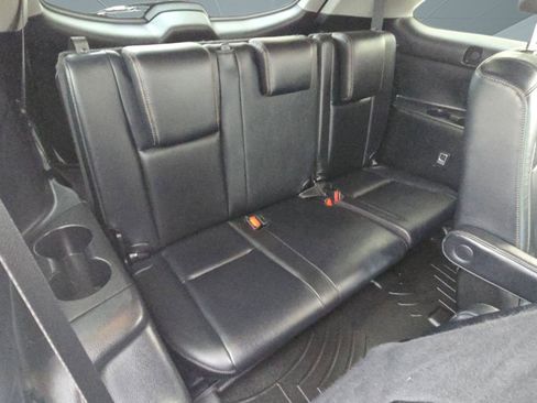 Used 2018 Toyota Highlander XLE image 26