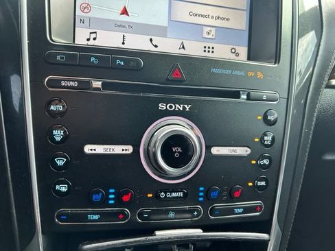 Used 2018 Ford Explorer Platinum AWD/4WD image 29