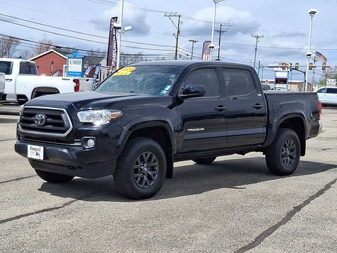 Used 2020 Toyota Tacoma SR5 image 4