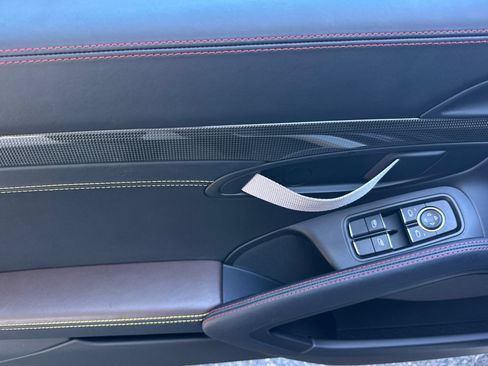 Certified 2016 Porsche 911 R RWD image 12