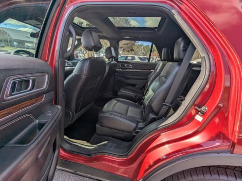 Used 2017 Ford Explorer Limited w/ Class II Trailer Tow Package image 11