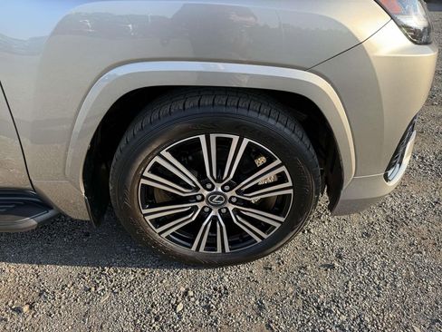 Used 2024 Lexus LX 600 4WD w/ Appearance Package image 7
