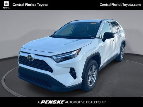 Certified 2025 Toyota RAV4 LE AWD/4WD image 1