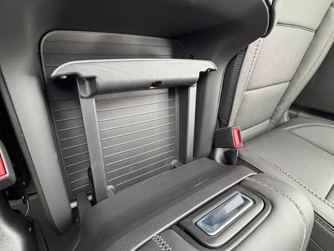 New 2026 GMC Yukon XL Denali w/ LPO, Floor Liner Package AWD/4WD image 19