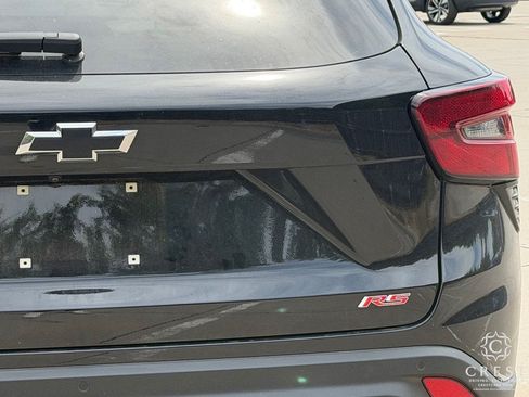 Used 2025 Chevrolet Trax RS w/ Driver Confidence Package FWD image 7
