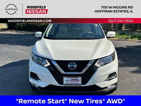 Used 2020 Nissan Rogue Sport SV w/ Technology Package AWD/4WD image 2