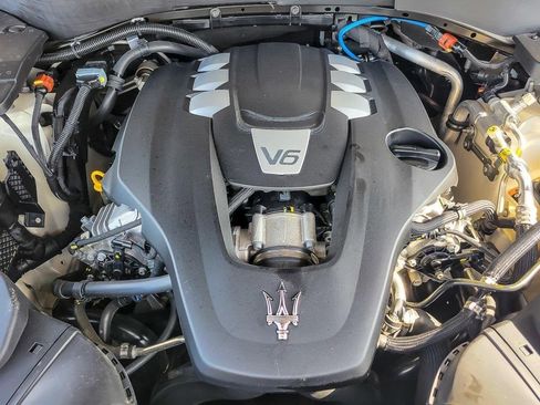 Used 2022 Maserati Levante GT image 26