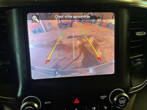 Used 2019 RAM 1500 Laramie AWD/4WD image 19