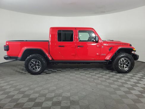 New 2025 Jeep Gladiator Rubicon image 3