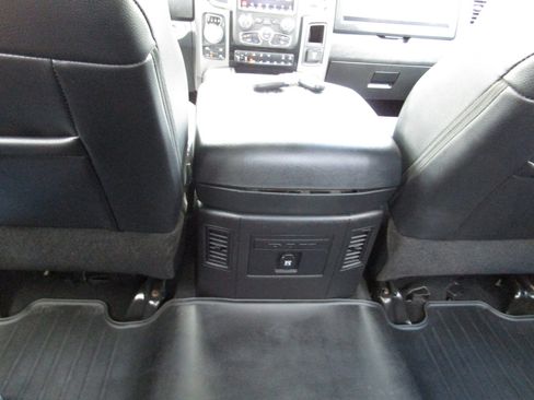 Used 2018 RAM 1500 Sport w/ Convenience Group image 12