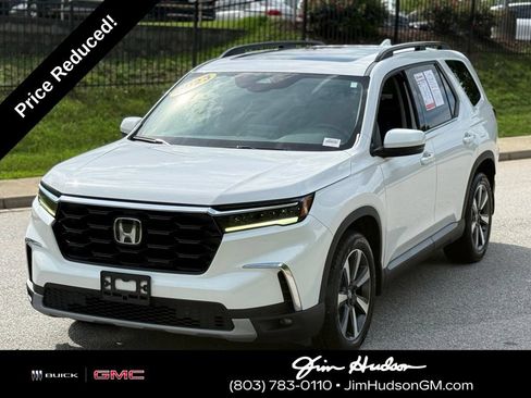 Used 2023 Honda Pilot Touring image 10