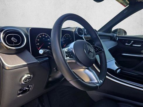 Used 2026 Mercedes-Benz GLC 300 GLC 300 image 10