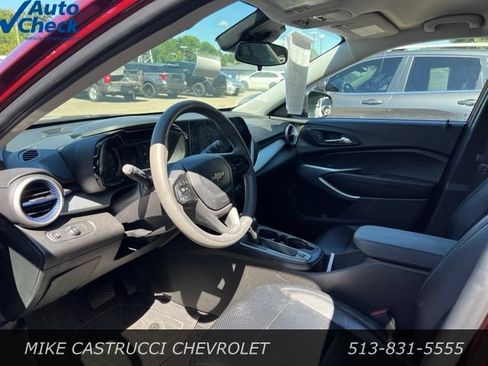 Used 2024 Chevrolet Trax LS FWD image 6