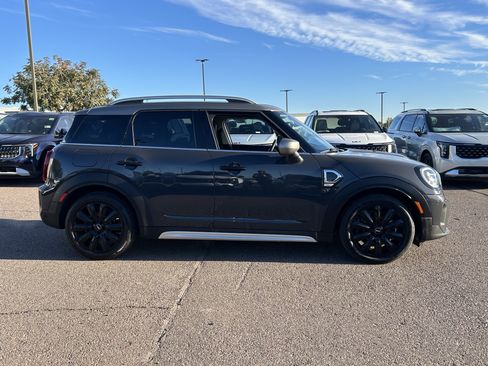 Used 2021 MINI Cooper Countryman S w/ Premium Package image 5