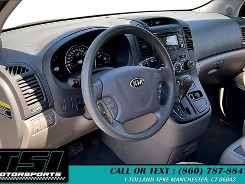 Used 2014 Kia Sedona LX image 14