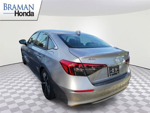 Certified 2024 Honda Civic Touring image 4