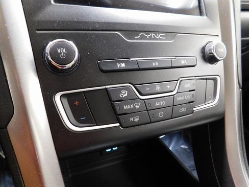 Used 2020 Ford Fusion S image 22