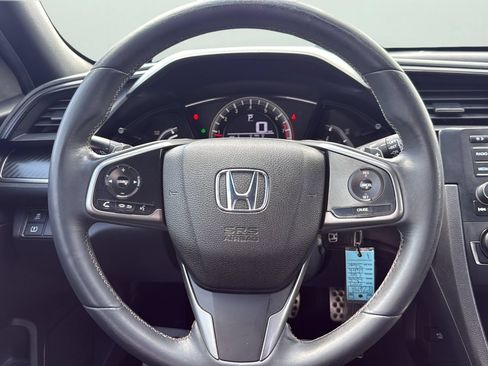 Used 2017 Honda Civic Sport image 11