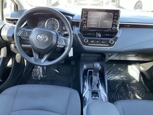Used 2021 Toyota Corolla LE FWD image 9