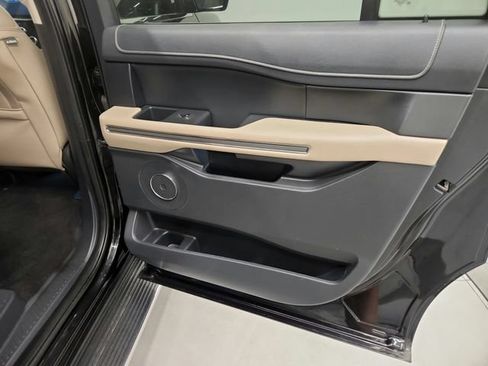 Used 2023 Ford Expedition Max XLT RWD image 33