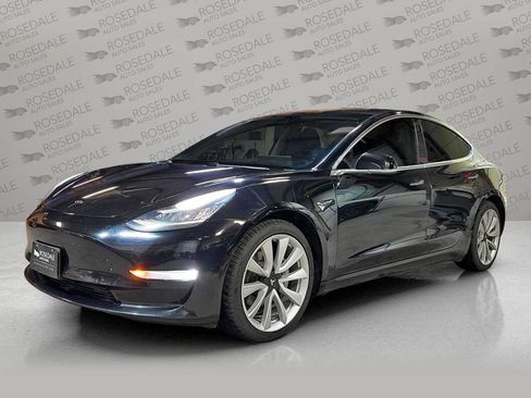Used 2018 Tesla Model 3 Long Range image 3