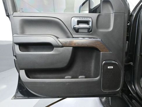 Used 2018 GMC Sierra 3500 Denali image 20