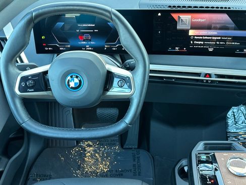 Used 2023 BMW iX xDrive50 w/ Premium Package image 14