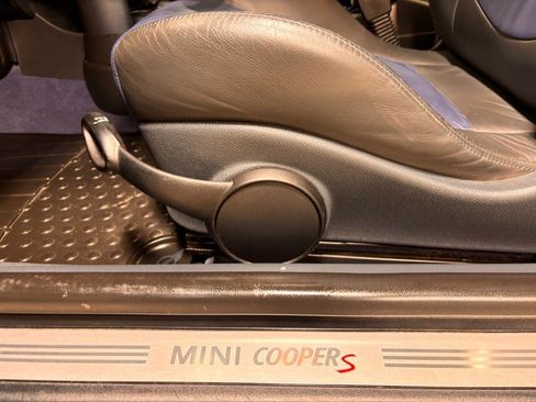 Used 2005 MINI Cooper S image 16