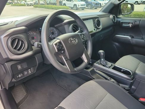 Used 2021 Toyota Tacoma TRD Off-Road RWD image 15