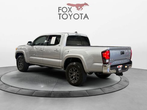 Used 2021 Toyota Tacoma SR5 AWD/4WD image 4