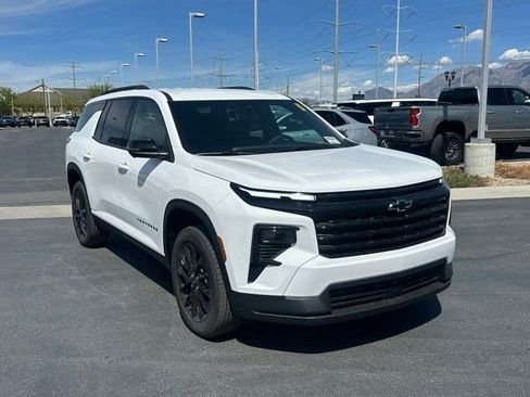 New 2026 Chevrolet Traverse LT w/ Midnight/Sport Edition AWD/4WD image 28