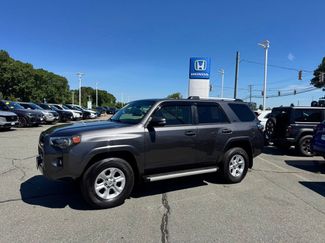 Used 2022 Toyota 4Runner SR5 Premium w/ Moonroof Package AWD/4WD video 1
