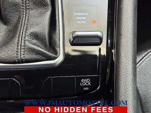 Used 2023 Jeep Compass Limited image 31