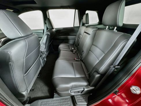 Certified 2023 Honda Passport EX-L image 18